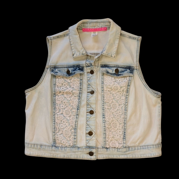 Tinseltown Jackets & Blazers - Vintage Tinseltown Distressed Denim Lace Accent Vest XL Blue White